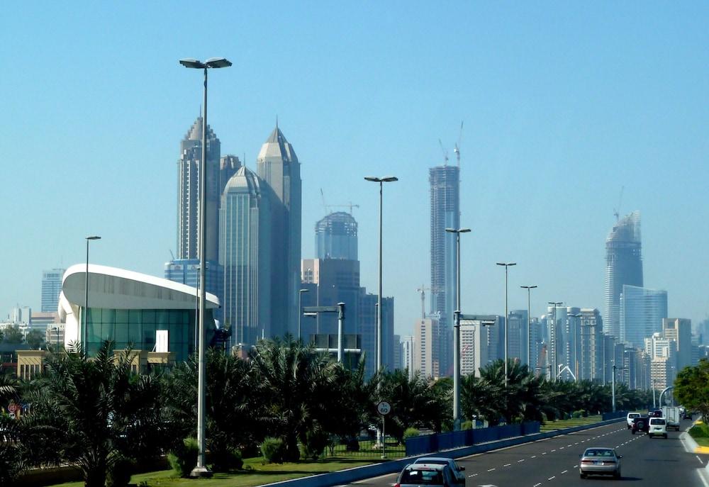 Grand Continental Hotel Abu Dhabi Exterior foto